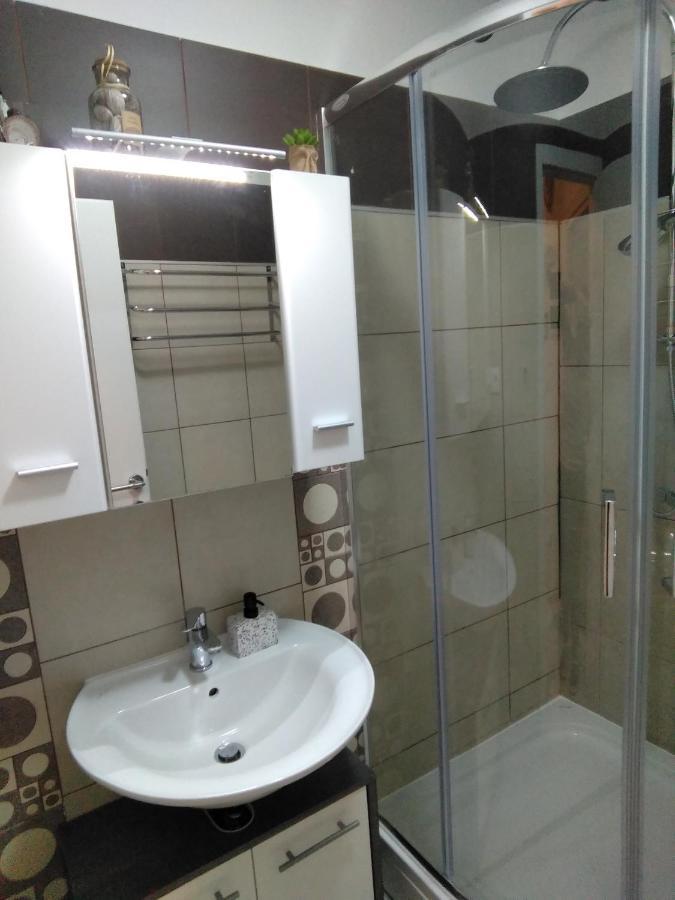 Nikka Apartments Malinska Luaran gambar